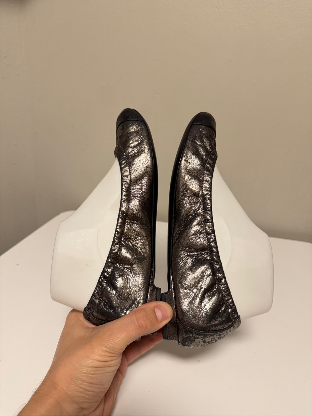 CHANEL Gray Elastic Leather Black Leather Cap Toe Flat Ballet Shoe EU 39 US 8.5 - Picture 6 of 14
